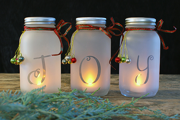 diy-mason-jar-holiday-luminaria-9